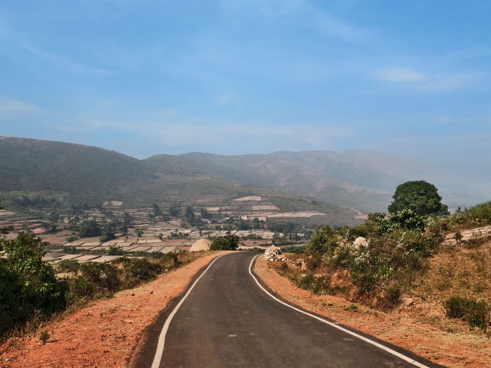 Jeypore travel guide featuring the hills and cultural landscapes of southern Odisha
